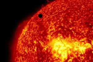 ***BESTPIX*** Venus Transit Across The Sun
